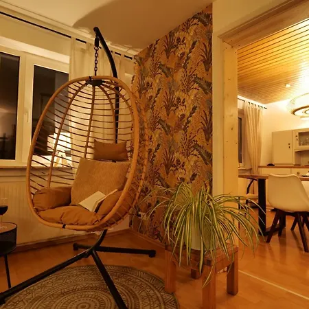 Plant - Grosser Balkon Mit Grill - Schwarzwald Und Schwaebische Alb *